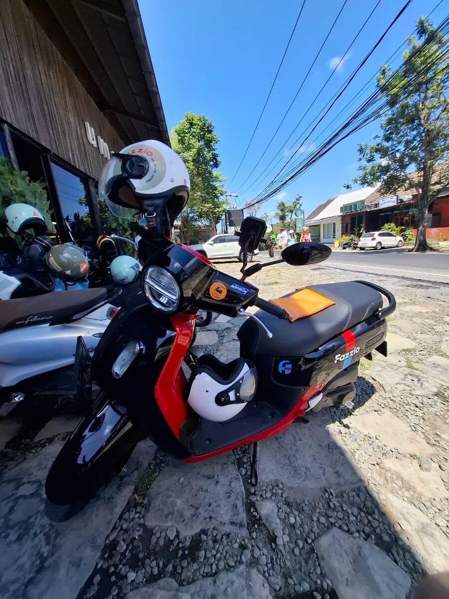 Yamaha Fazzio rental motorbike in Seminyak